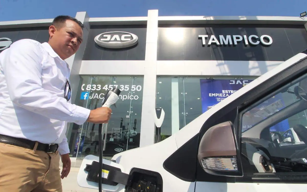 Día de los autos eléctricos la opción para cuidar el medio ambiente 